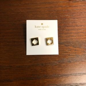 NEW Kate Spade ♠️ gold Spade cut out earrings